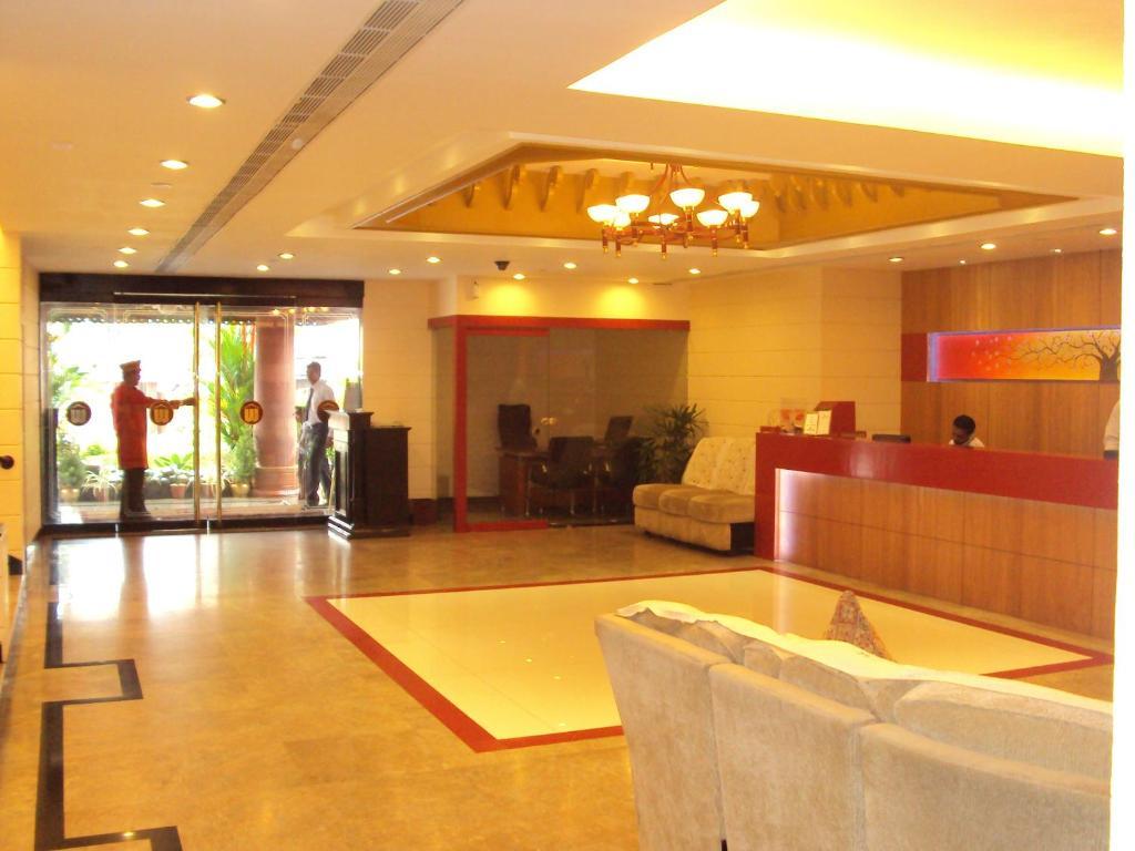 Westway Hotel Kozhikode Exteriör bild