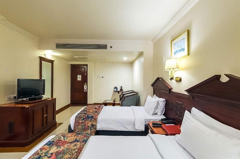 Westway Hotel Kozhikode Exteriör bild