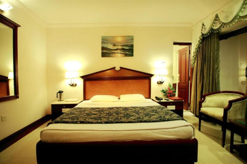 Westway Hotel Kozhikode Exteriör bild